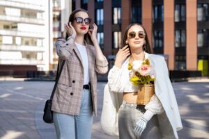 Summer Jacket Trends: Lightweight Layers for UK Evenings
